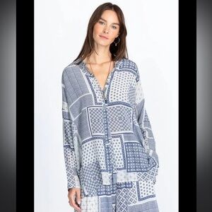 Johnny Was Rinit Button Down Blue and White Silk Patterned Blouse Size XS